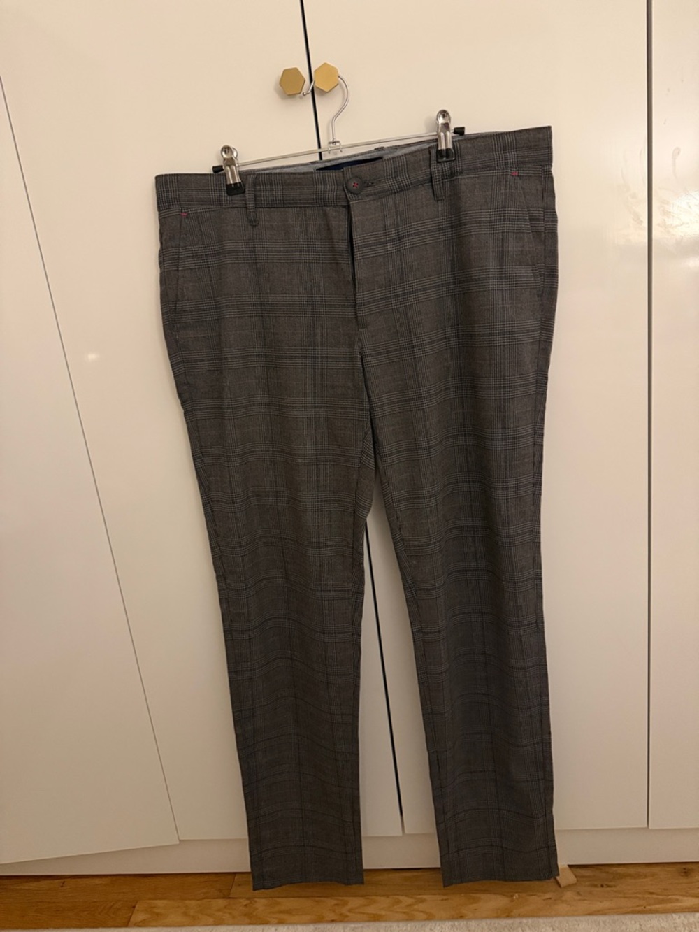 Tailored Gray Plaid Dress Pants for Men